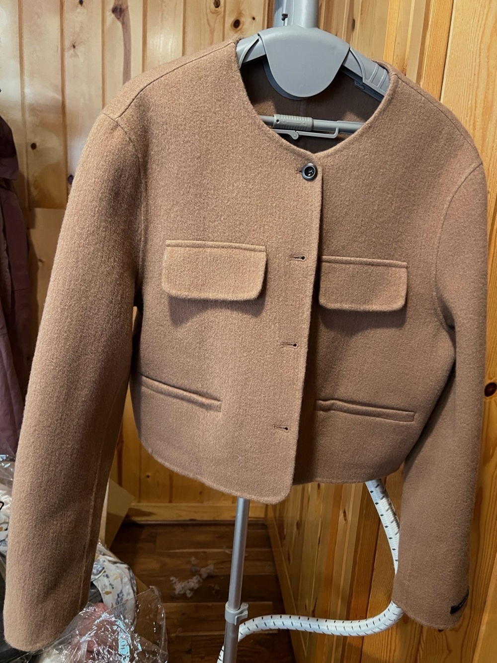 Womens Cropped 100% WoolJacket - Brown